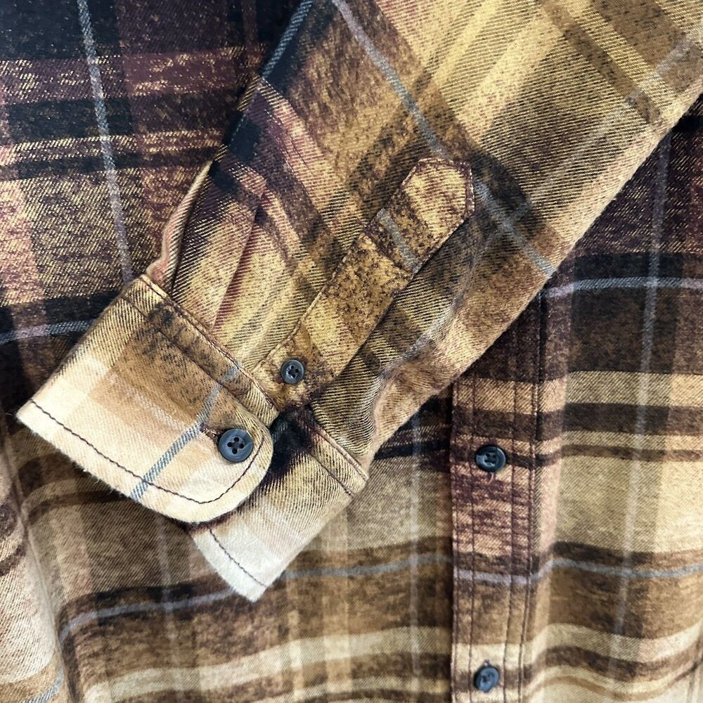 Boutique, One of a Kind, Oversized, Appliquéd Cross, Flannel Shirt, M/L/XL - Picture 6 of 8